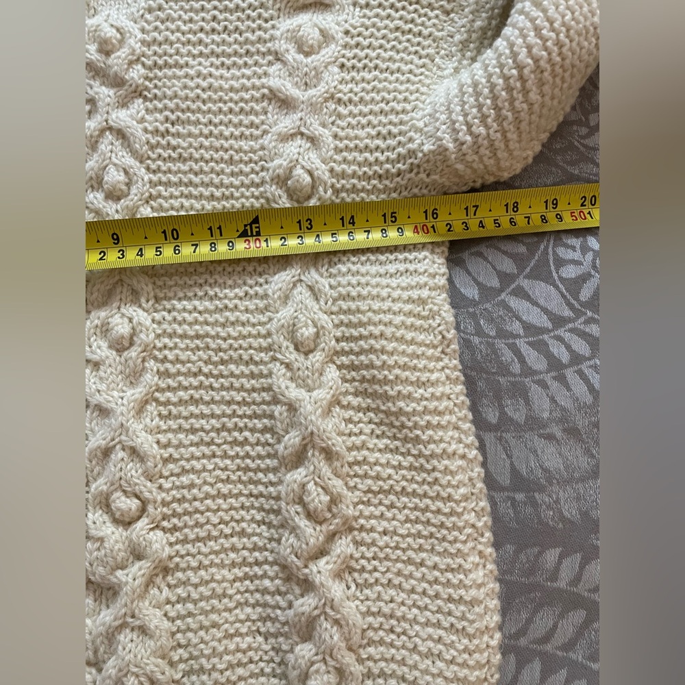 Vintage Handmade Cream Cable Knit Sweater - Picture 5 of 6